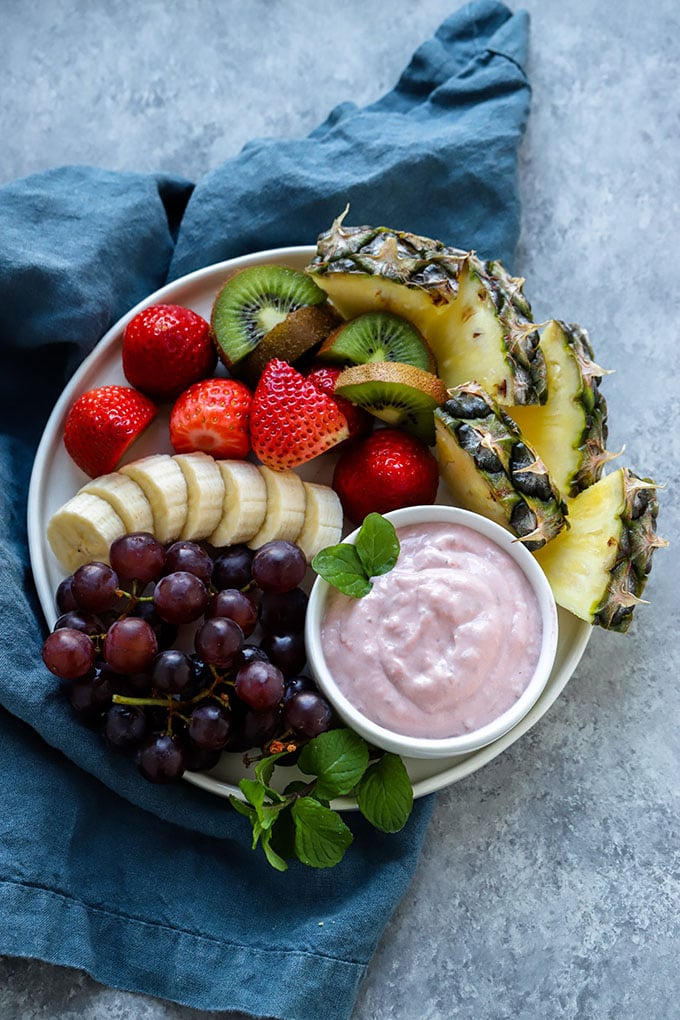 Strawberry Yogurt Fruit Dip | Healthy fruit dip made with only 3 ingredients! 