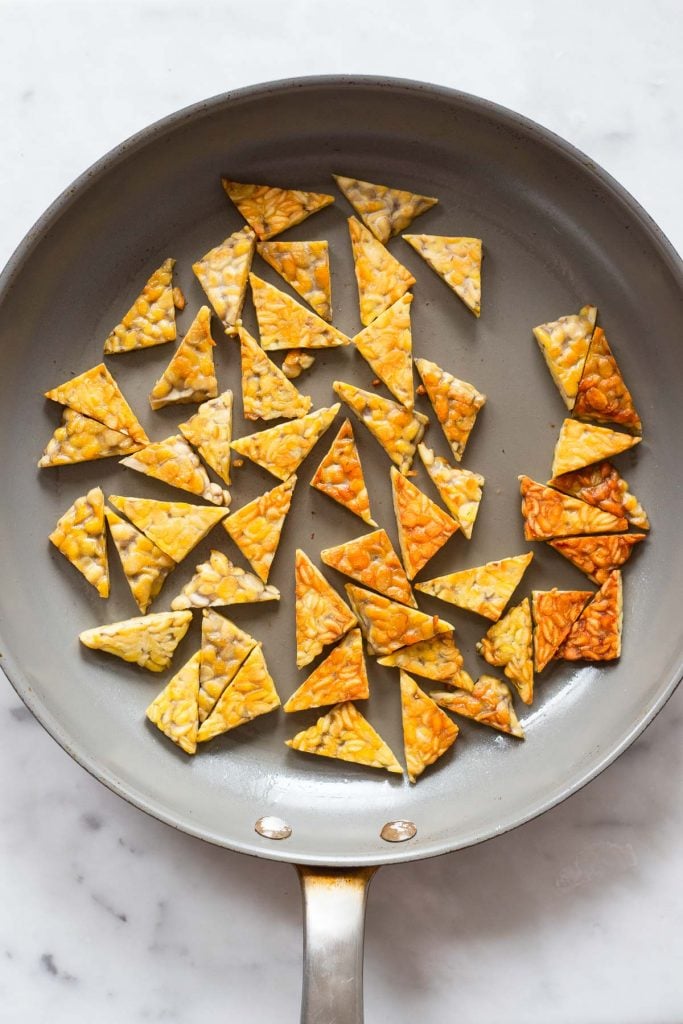browned tempeh in skillet 