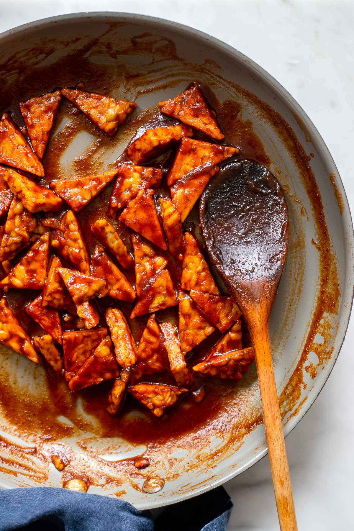 saucy bbq tempeh