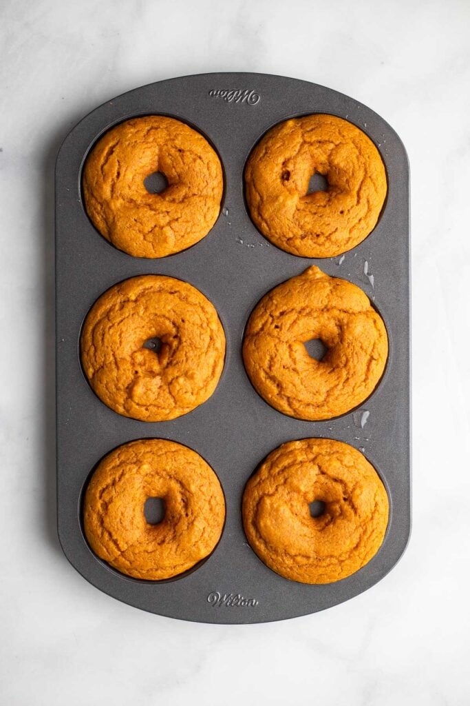 Bake donuts for 12-14 minutes.